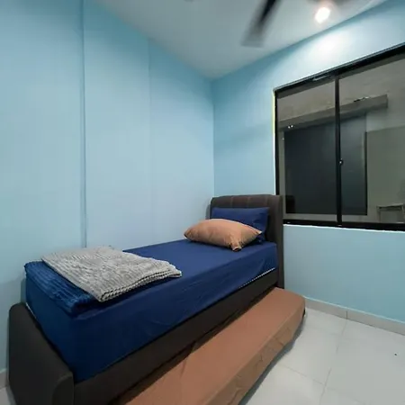 Faiz Homestay Kuching Exterior photo