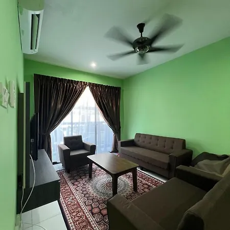 Faiz Homestay Kuching Exterior photo