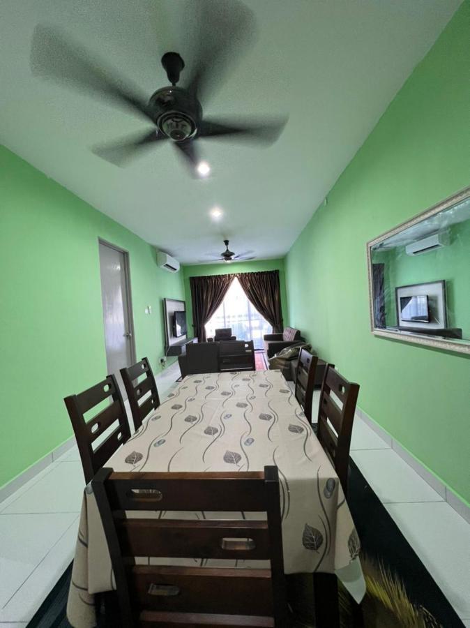 Faiz Apartment *